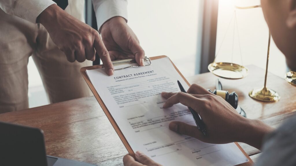 Employment Solicitors in Horsham and Haywards Heath